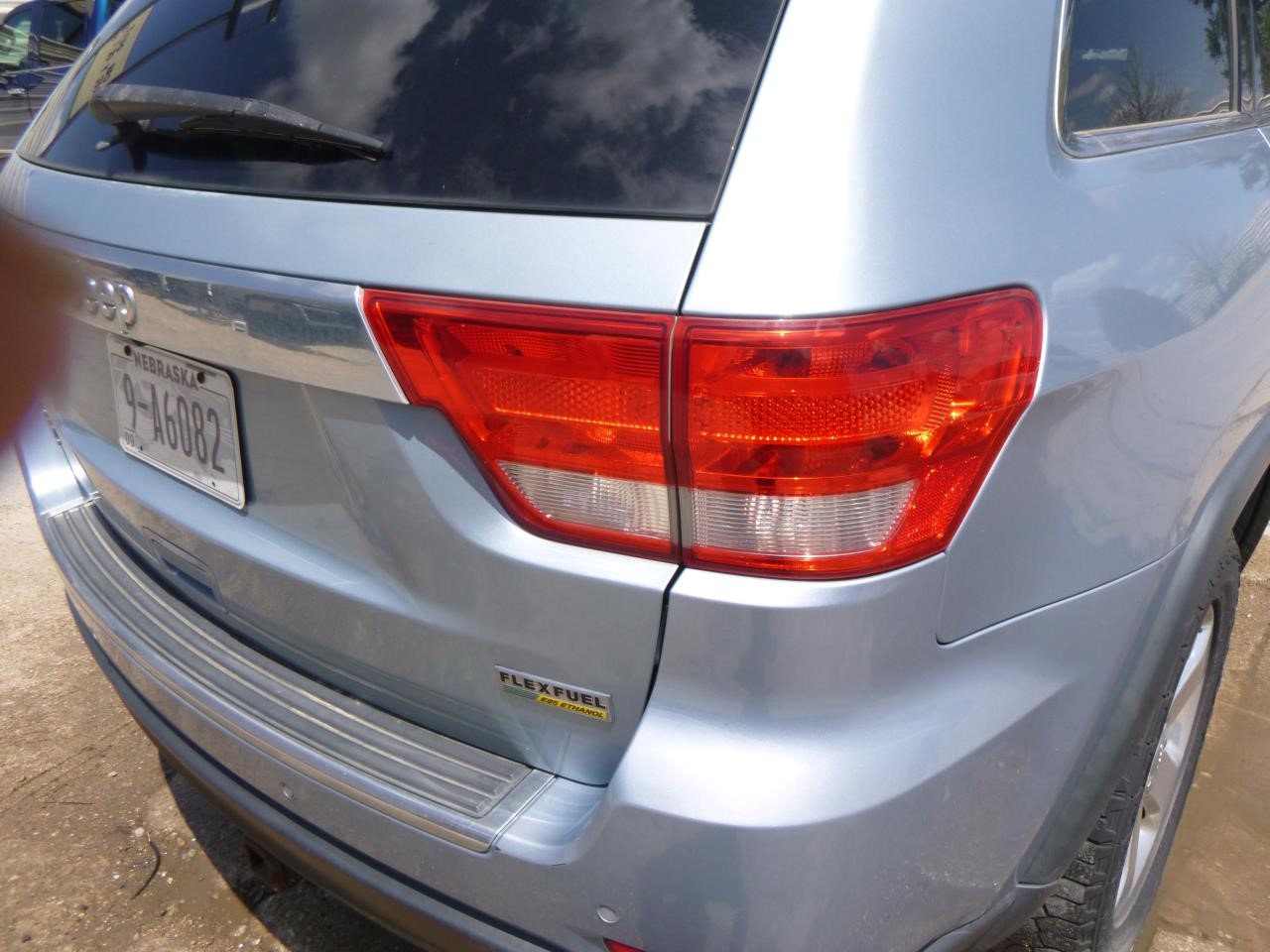 https://f005.backblazeb2.com/file/img-partshotlines-com/Inventory/EX465/Vehicle/69740_04.jpg