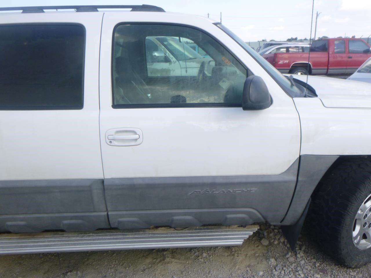 https://f005.backblazeb2.com/file/img-partshotlines-com/Inventory/EX465/Vehicle/69992_05.jpg