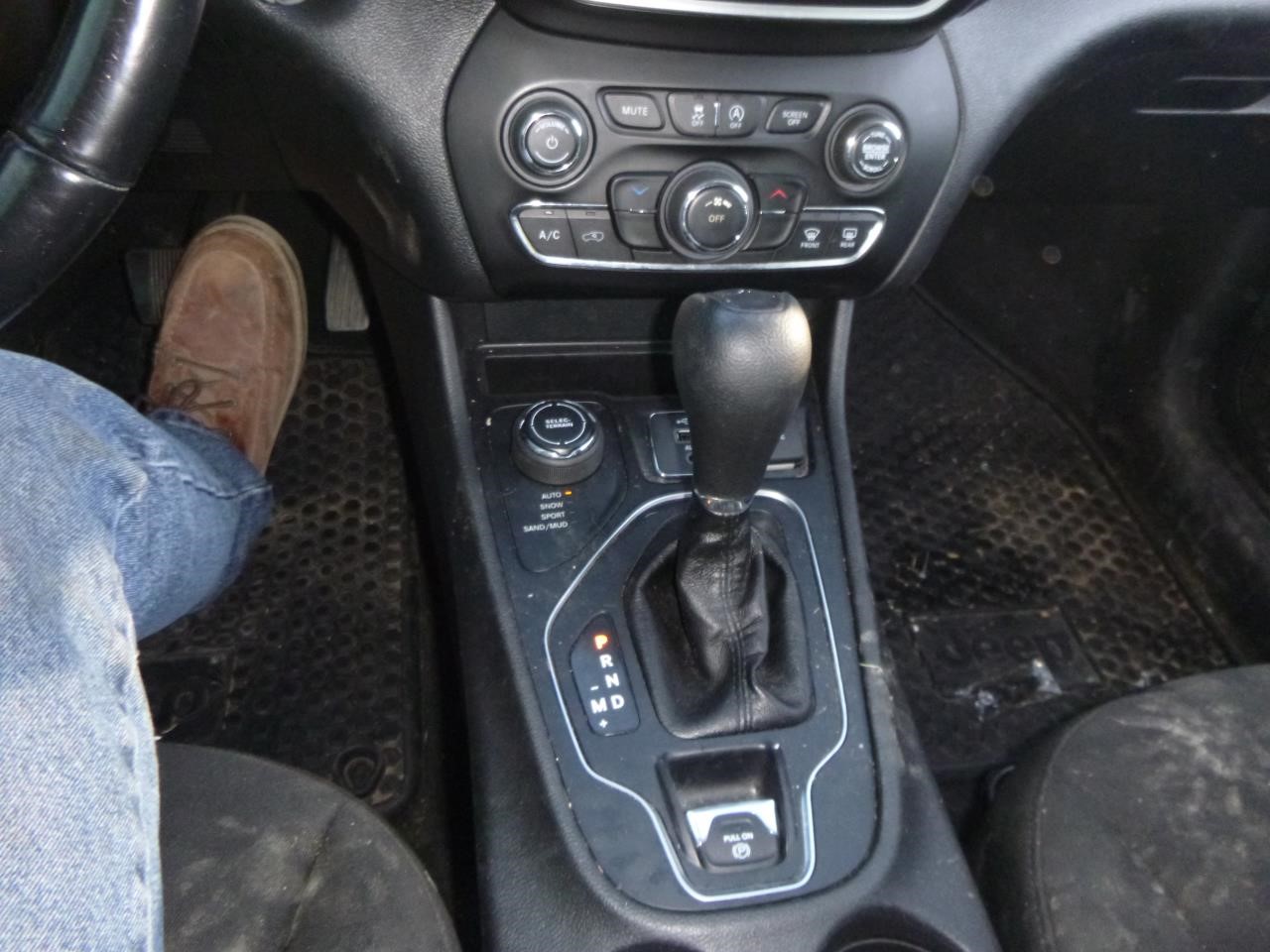 https://f005.backblazeb2.com/file/img-partshotlines-com/Inventory/EX465/Vehicle/70072_03.jpg
