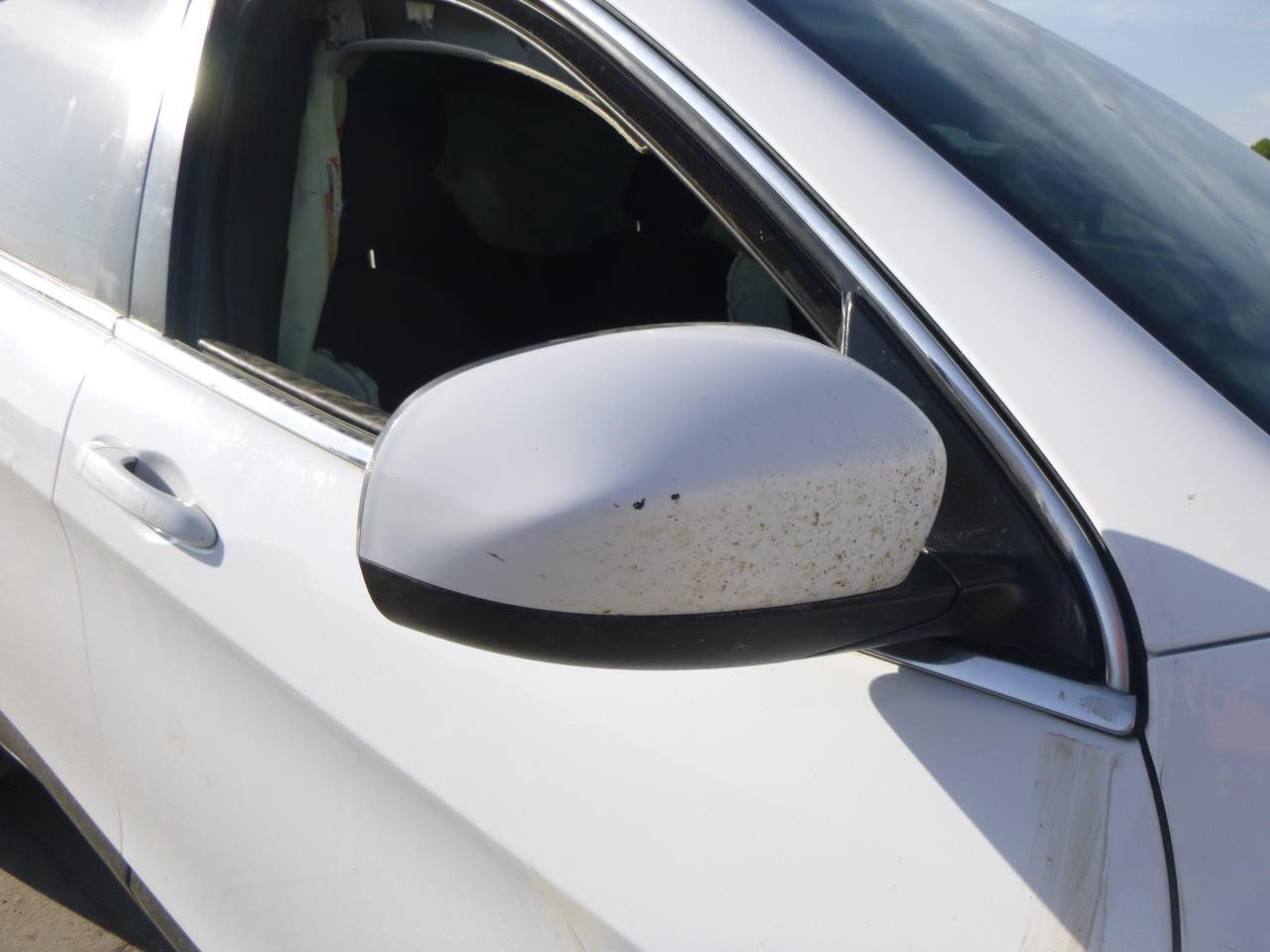 https://f005.backblazeb2.com/file/img-partshotlines-com/Inventory/EX465/Vehicle/70072_12.jpg