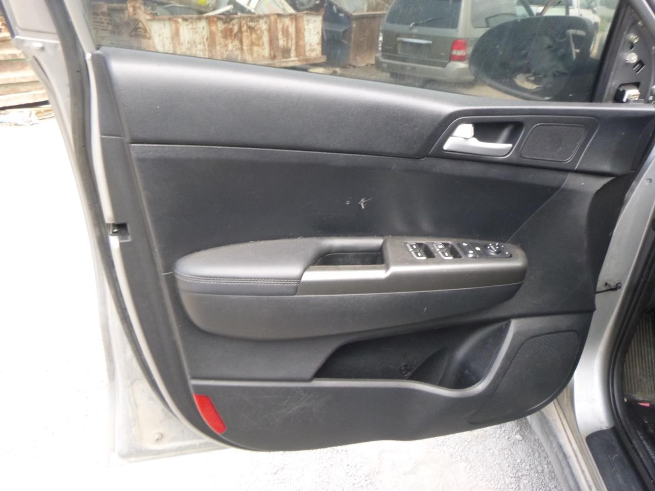 https://f005.backblazeb2.com/file/img-partshotlines-com/Inventory/EX465/Vehicle/70202_09.jpg