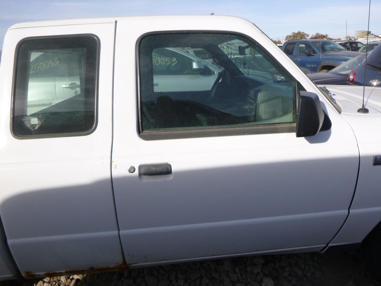 https://f005.backblazeb2.com/file/img-partshotlines-com/Inventory/EX465/Vehicle/71068_05.jpg