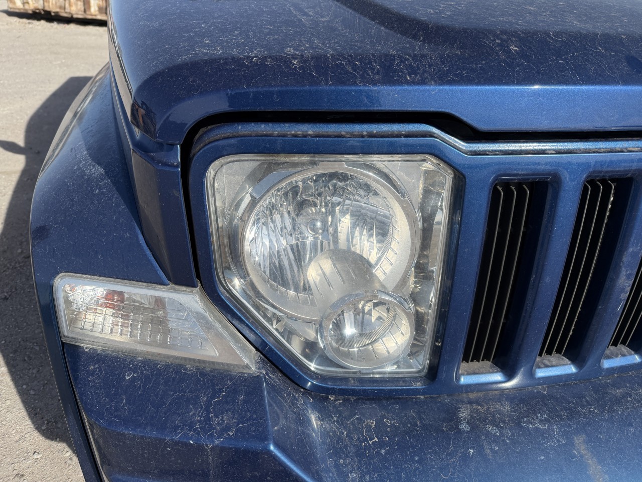 https://f005.backblazeb2.com/file/img-partshotlines-com/Inventory/EX465/Vehicle/72502_04.jpg