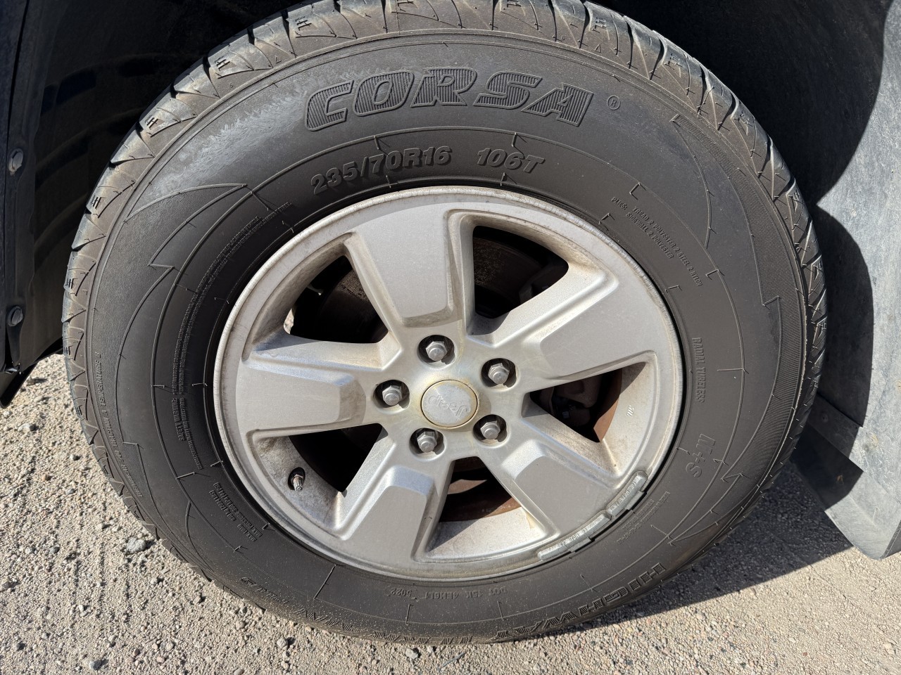https://f005.backblazeb2.com/file/img-partshotlines-com/Inventory/EX465/Vehicle/72502_12.jpg