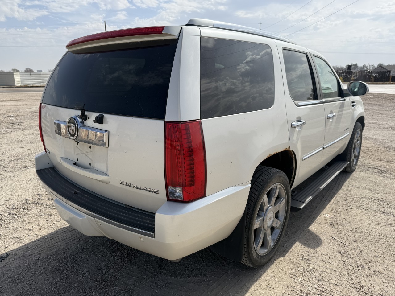 https://f005.backblazeb2.com/file/img-partshotlines-com/Inventory/EX465/Vehicle/72680_05.jpg
