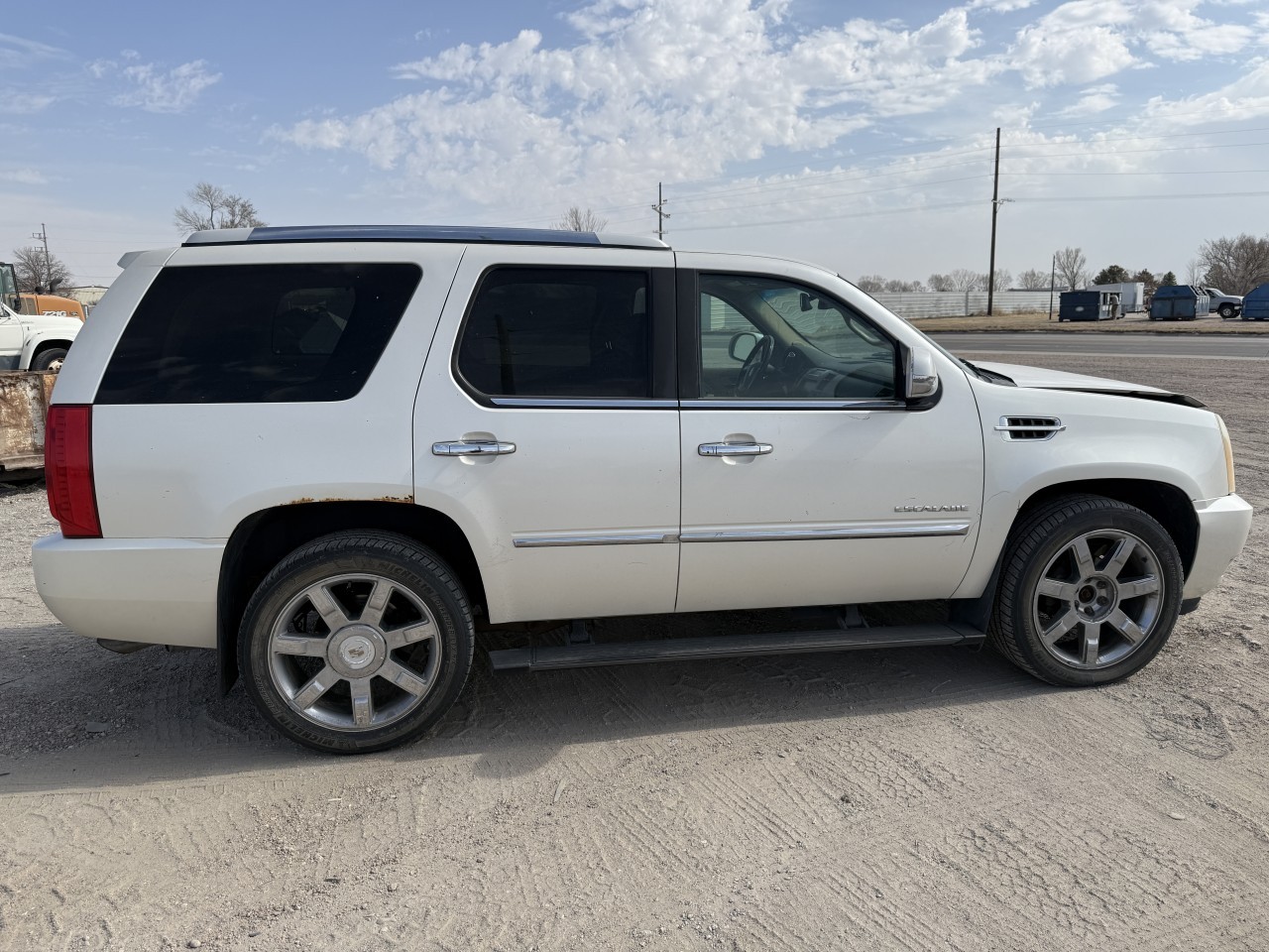 https://f005.backblazeb2.com/file/img-partshotlines-com/Inventory/EX465/Vehicle/72680_06.jpg