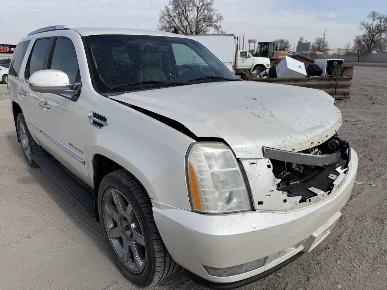 https://f005.backblazeb2.com/file/img-partshotlines-com/Inventory/EX465/Vehicle/72680_07.jpg