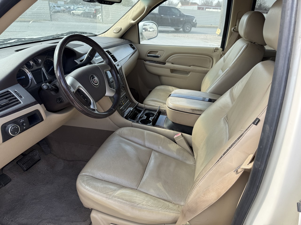 https://f005.backblazeb2.com/file/img-partshotlines-com/Inventory/EX465/Vehicle/72680_11.jpg