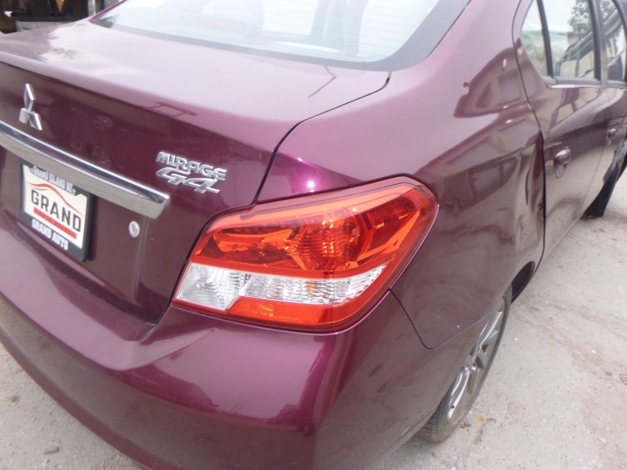 https://f005.backblazeb2.com/file/img-partshotlines-com/Inventory/EX465/Vehicle/73224_09.jpg