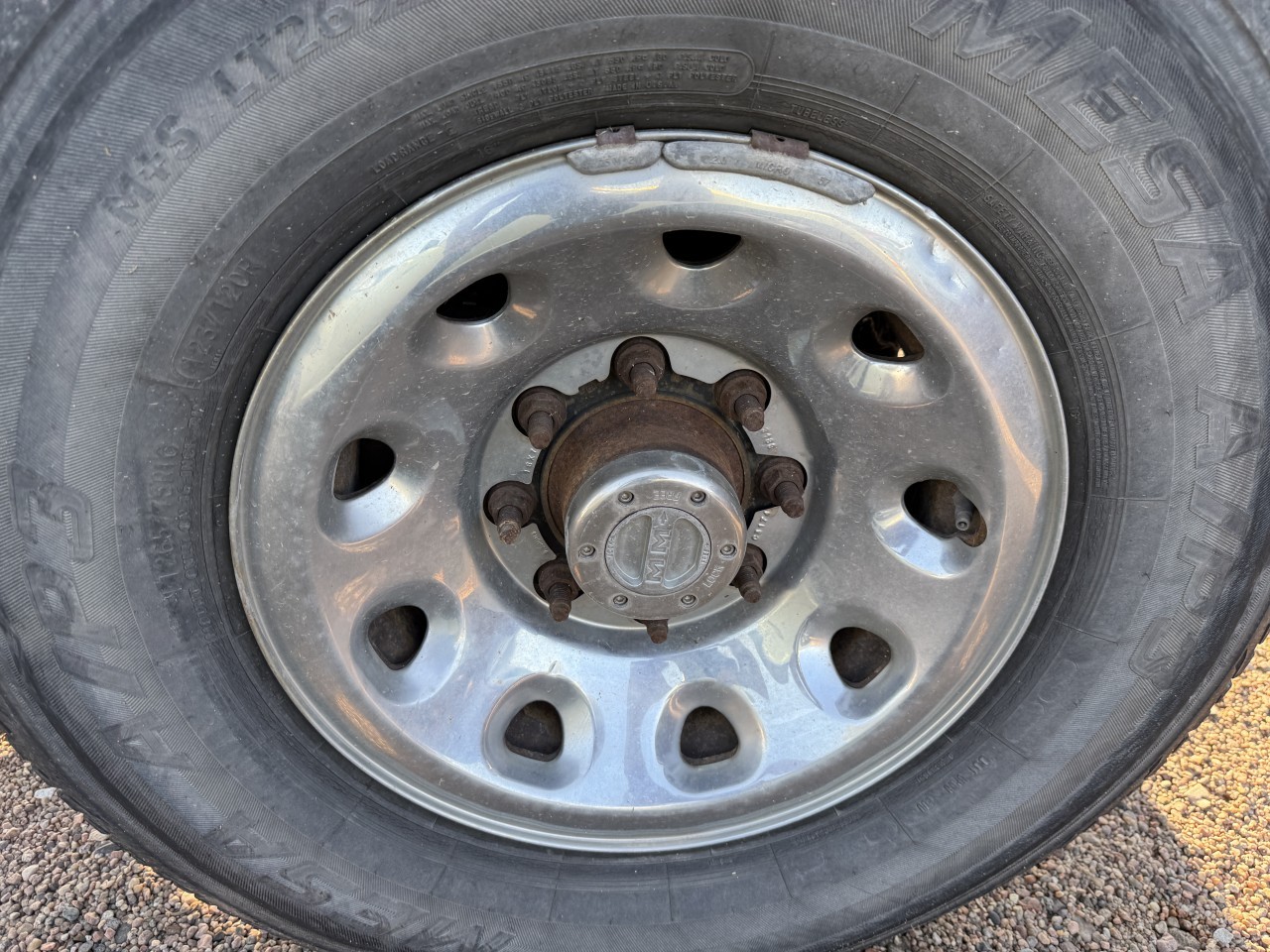 https://f005.backblazeb2.com/file/img-partshotlines-com/Inventory/EX465/Vehicle/74160_28.jpg