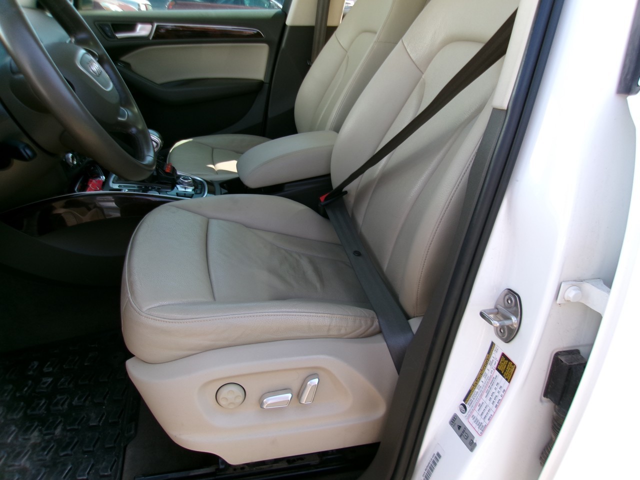 https://f005.backblazeb2.com/file/img-partshotlines-com/Inventory/EX466/Vehicle/10012_10.jpg