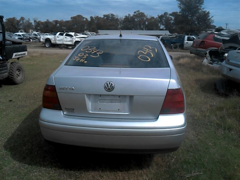 https://f005.backblazeb2.com/file/img-partshotlines-com/Inventory/EX466/Vehicle/4962_11.jpg