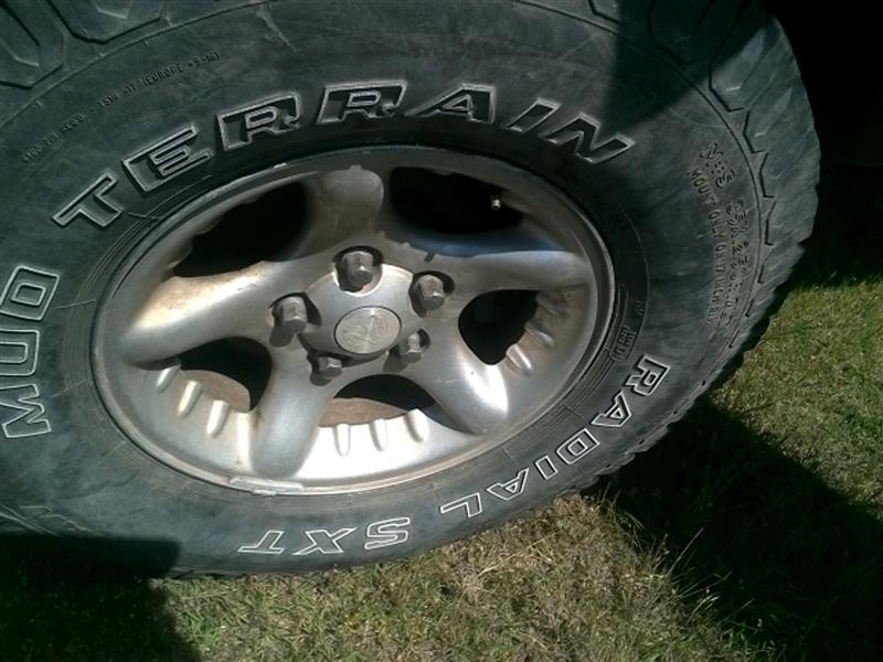 https://f005.backblazeb2.com/file/img-partshotlines-com/Inventory/EX466/Vehicle/5581_06.jpg