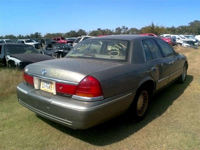 https://f005.backblazeb2.com/file/img-partshotlines-com/Inventory/EX466/Vehicle/5668_11.jpg
