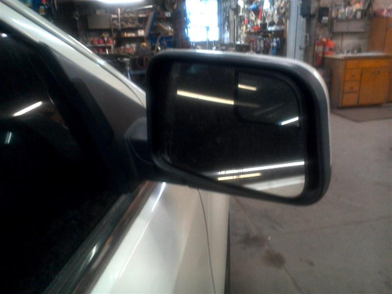 https://f005.backblazeb2.com/file/img-partshotlines-com/Inventory/EX466/Vehicle/8063_08.jpg