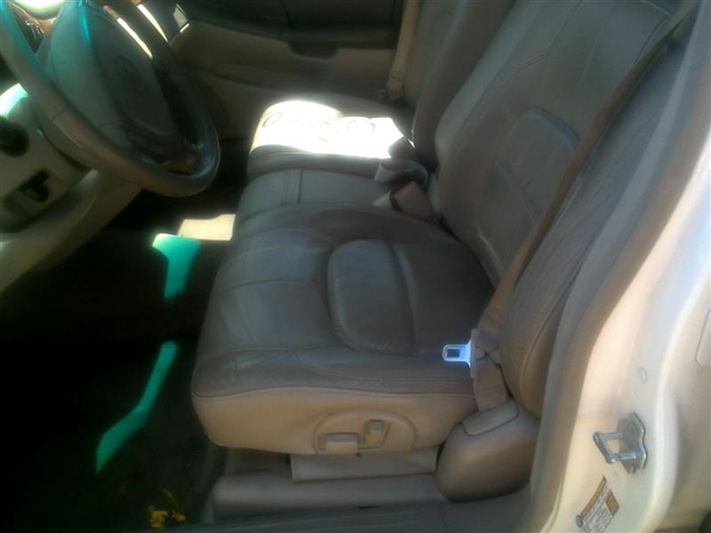 https://f005.backblazeb2.com/file/img-partshotlines-com/Inventory/EX466/Vehicle/8208_12.jpg
