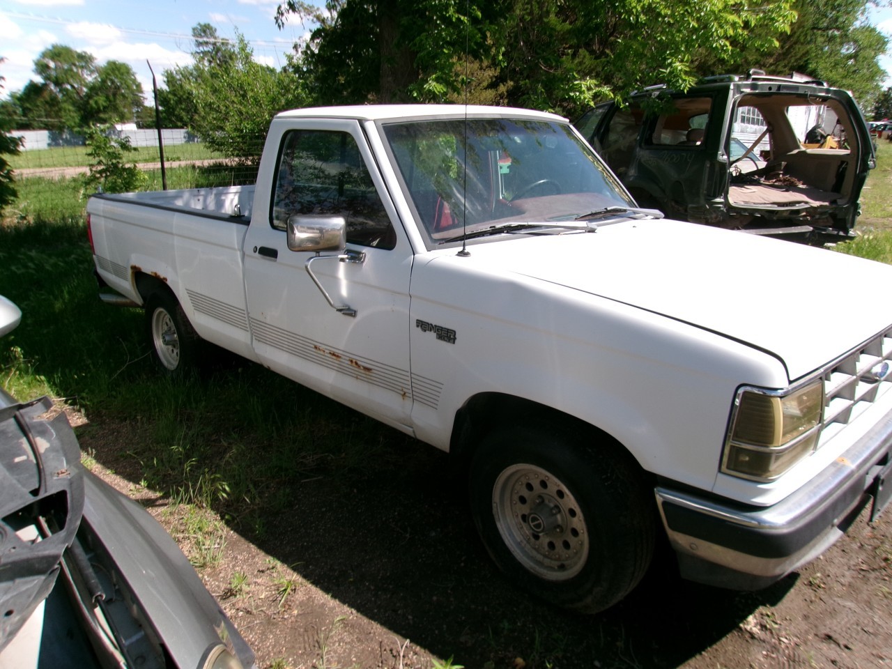 https://f005.backblazeb2.com/file/img-partshotlines-com/Inventory/EX466/Vehicle/9890_12.jpg
