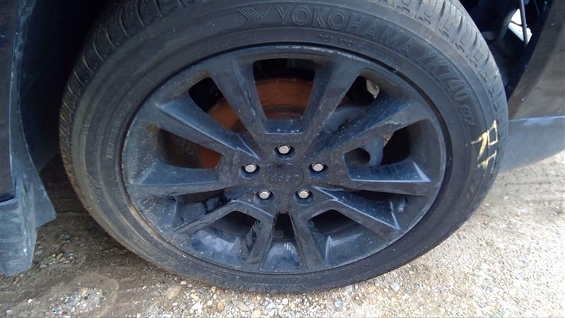 Vehicle/40132_04.jpg