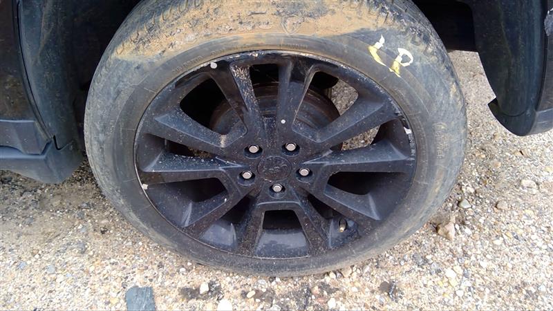 Vehicle/40132_09.jpg