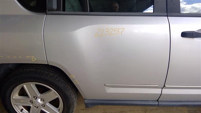 Vehicle/41982_04.jpg