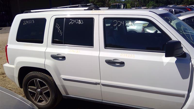 Vehicle/43798_03.jpg