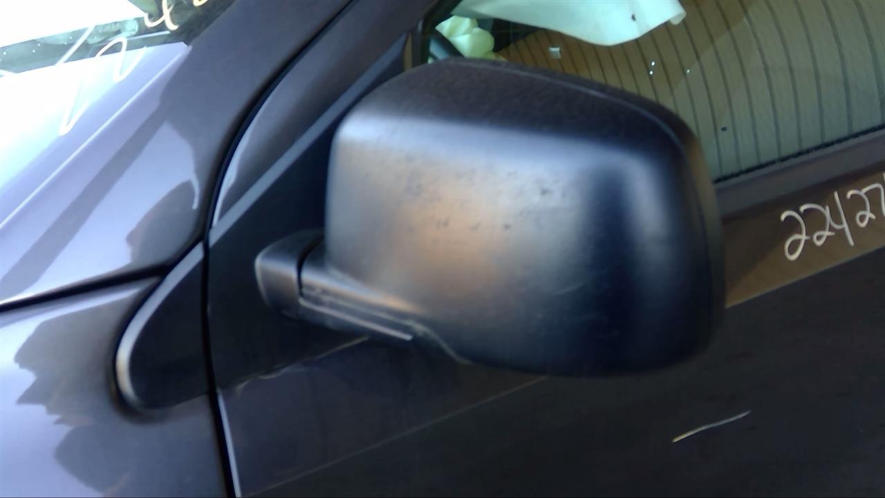 Vehicle/44099_06.jpg