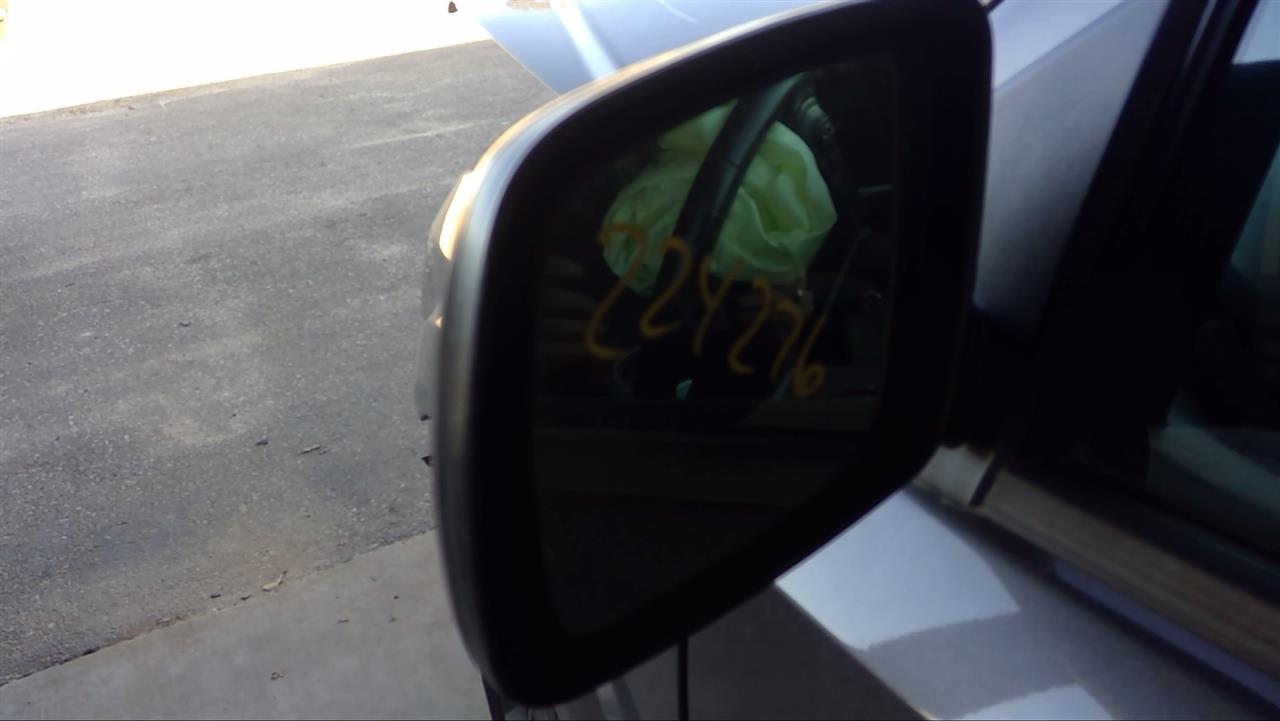 Vehicle/44099_07.jpg