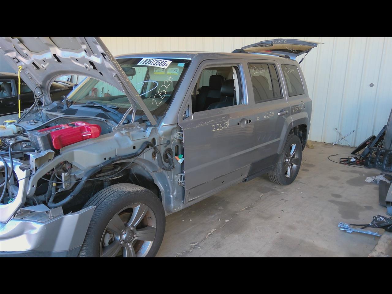 Vehicle/45528_04.jpg