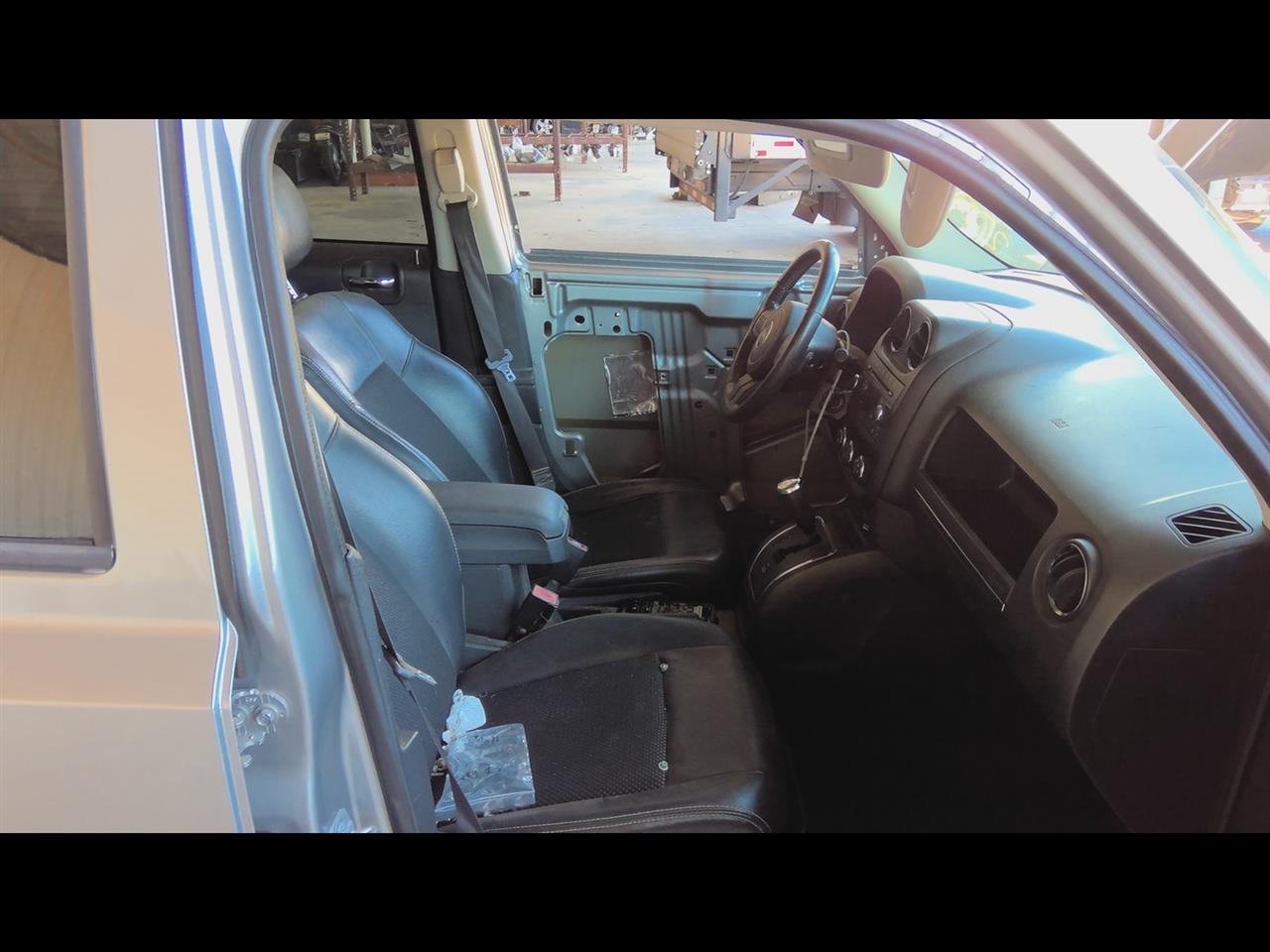 Vehicle/45528_10.jpg