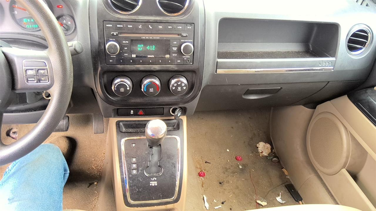 Vehicle/46512_10.jpg