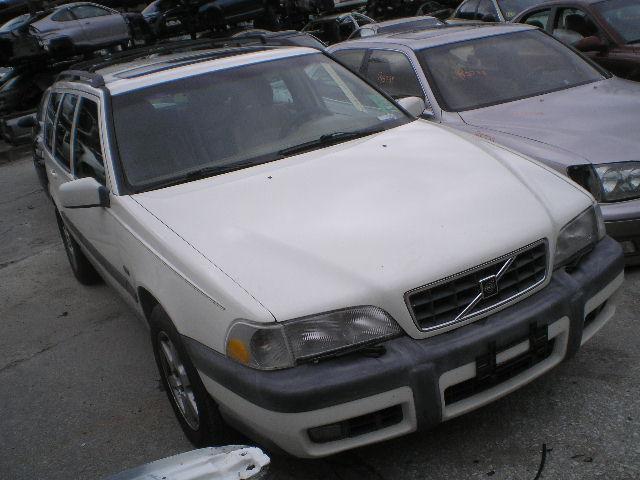 https://f005.backblazeb2.com/file/img-partshotlines-com/Inventory/EX498/2025/R5758/BFACF3EA4C3344798A6AC2E692216E3D002.jpg