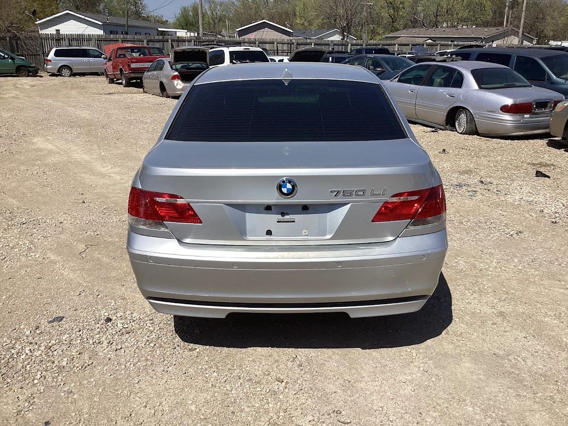 b/i/a/a/a/3ad0740d-cd04-4750-a2da-112c57a6fca1.jpg