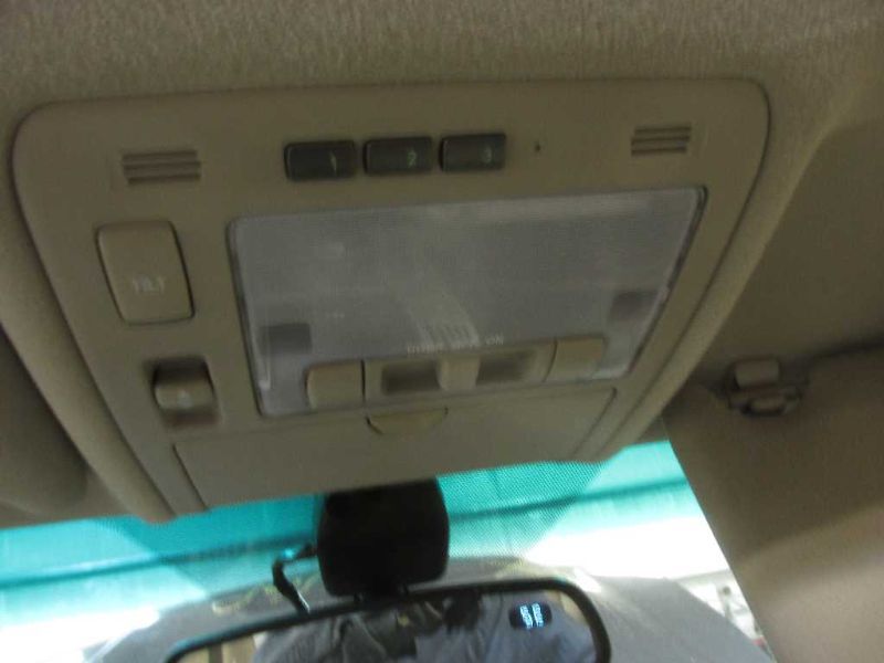https://f005.backblazeb2.com/file/img-partshotlines-com/Inventory/EX534/Vehicle/27505_12.jpg