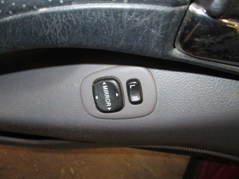https://f005.backblazeb2.com/file/img-partshotlines-com/Inventory/EX534/Vehicle/28612_06.jpg