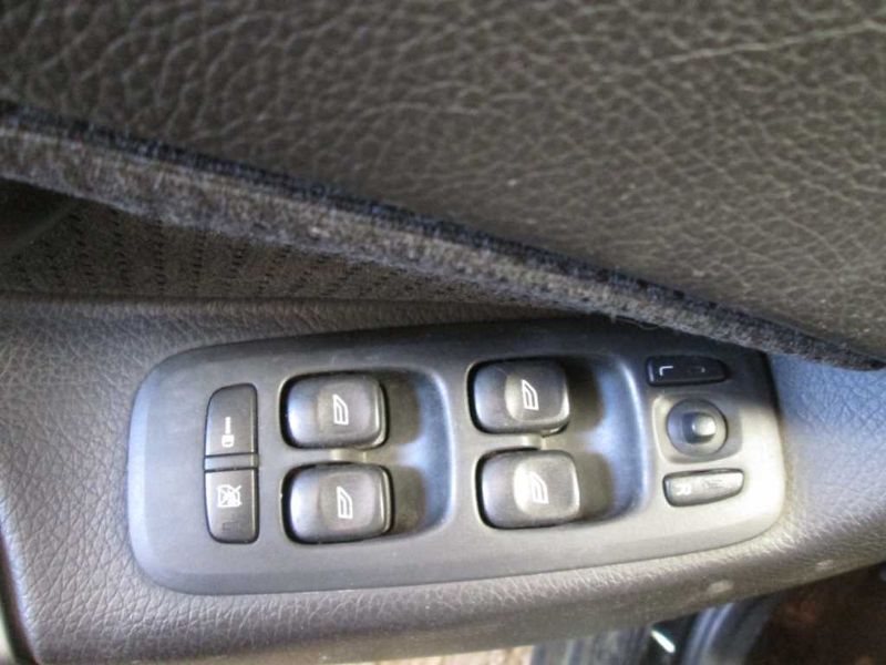 https://f005.backblazeb2.com/file/img-partshotlines-com/Inventory/EX534/Vehicle/28699_06.jpg