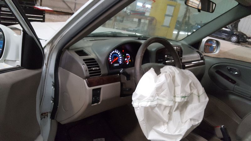 https://f005.backblazeb2.com/file/img-partshotlines-com/Inventory/EX534/Vehicle/34411_10.jpg