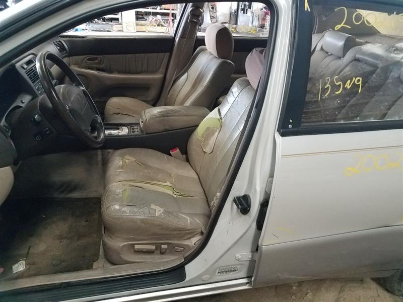 https://f005.backblazeb2.com/file/img-partshotlines-com/Inventory/EX534/Vehicle/38041_08.jpg