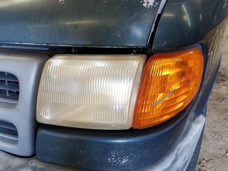 https://f005.backblazeb2.com/file/img-partshotlines-com/Inventory/EX534/Vehicle/40735_11.jpg