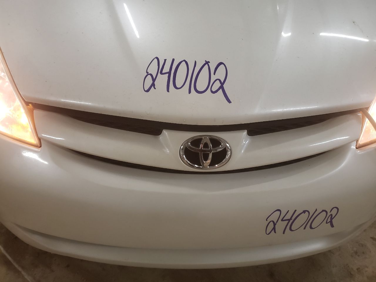 https://f005.backblazeb2.com/file/img-partshotlines-com/Inventory/EX534/Vehicle/44000_06.jpg
