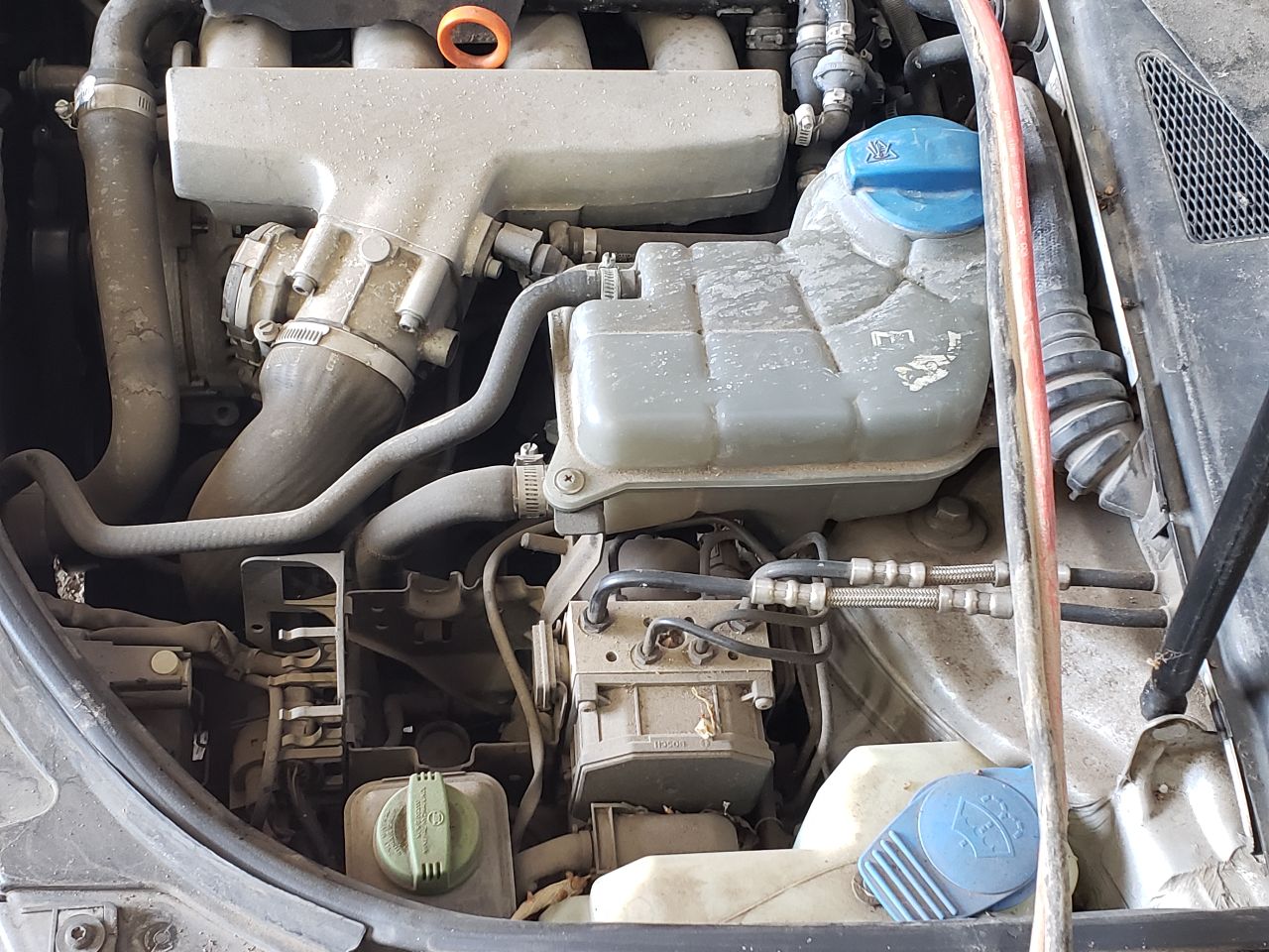 https://f005.backblazeb2.com/file/img-partshotlines-com/Inventory/EX534/Vehicle/44653_06.jpg