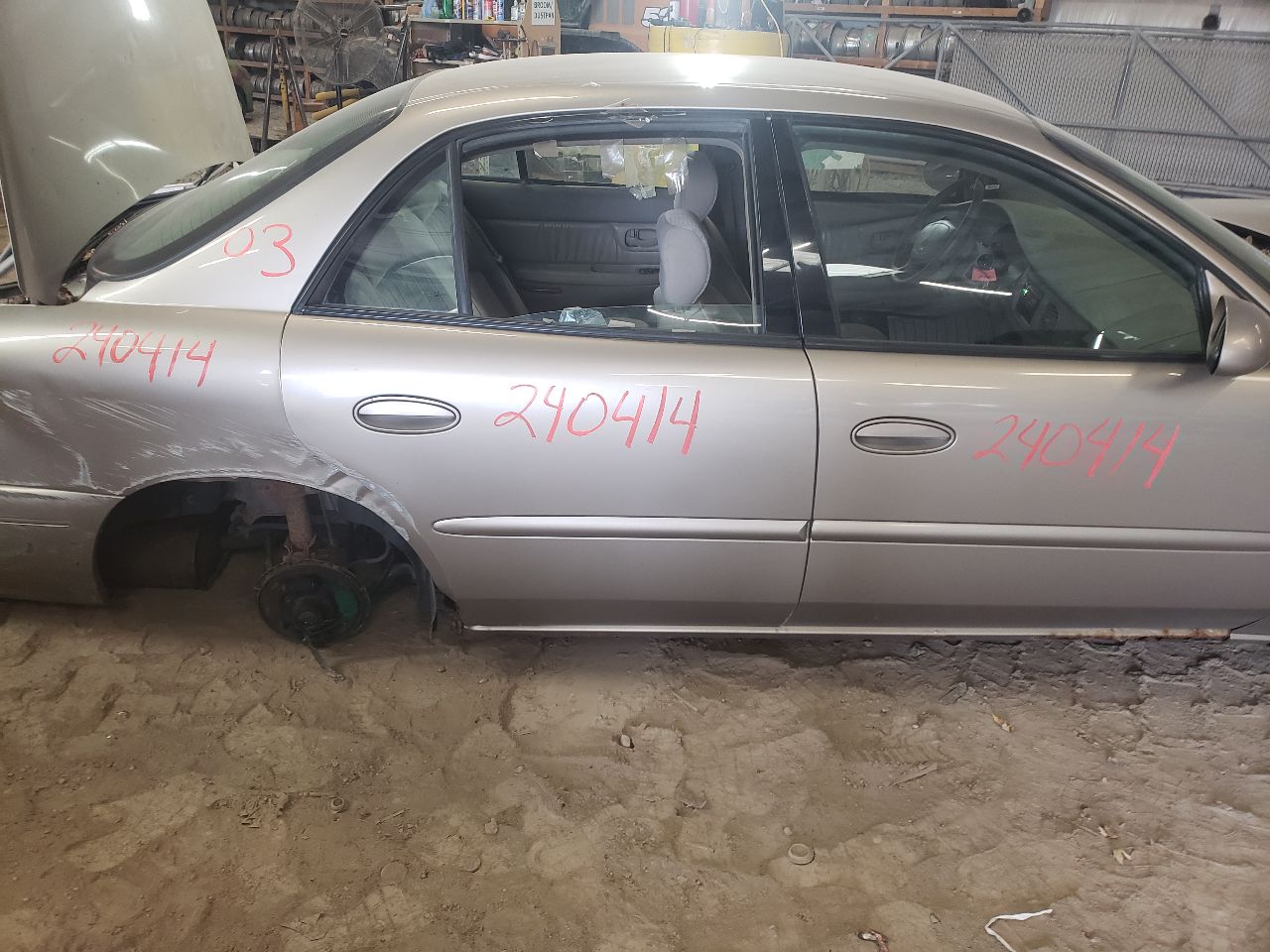 https://f005.backblazeb2.com/file/img-partshotlines-com/Inventory/EX534/Vehicle/44801_12.jpg