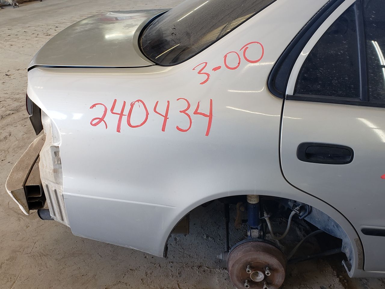 https://f005.backblazeb2.com/file/img-partshotlines-com/Inventory/EX534/Vehicle/44853_09.jpg