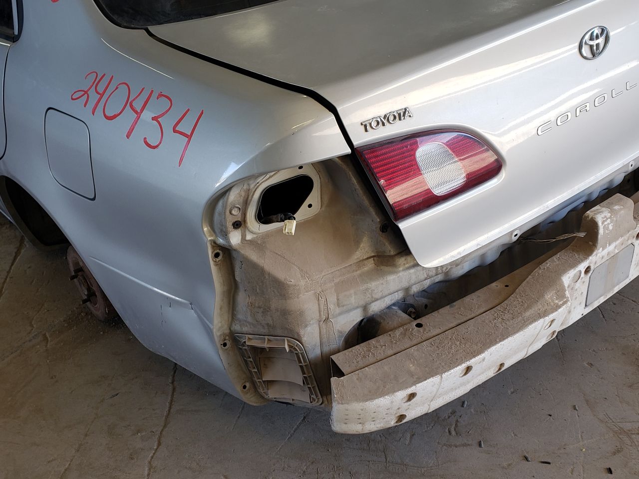 https://f005.backblazeb2.com/file/img-partshotlines-com/Inventory/EX534/Vehicle/44853_11.jpg