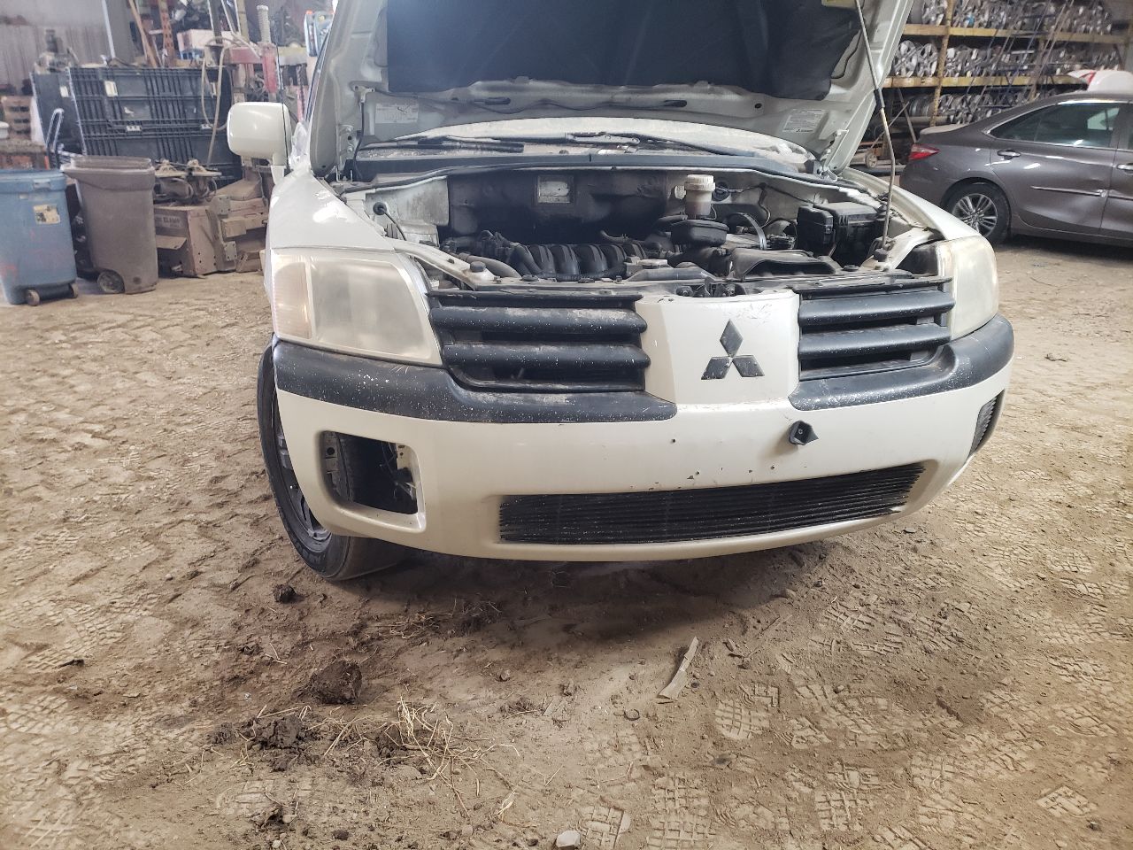 https://f005.backblazeb2.com/file/img-partshotlines-com/Inventory/EX534/Vehicle/45109_05.jpg