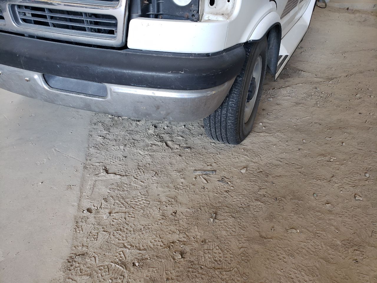 https://f005.backblazeb2.com/file/img-partshotlines-com/Inventory/EX534/Vehicle/45499_10.jpg