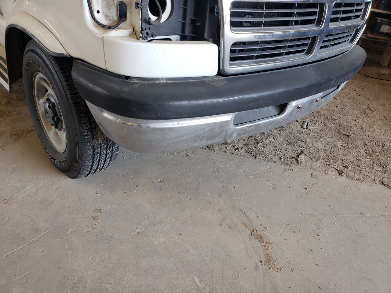 https://f005.backblazeb2.com/file/img-partshotlines-com/Inventory/EX534/Vehicle/45499_12.jpg