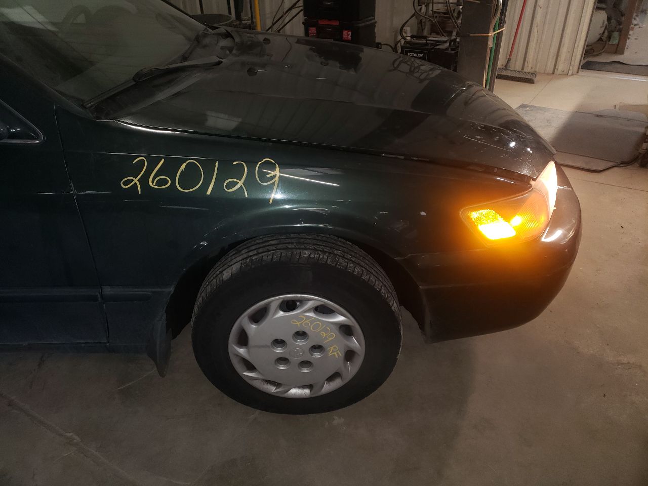 https://f005.backblazeb2.com/file/img-partshotlines-com/Inventory/EX534/Vehicle/45918_12.jpg