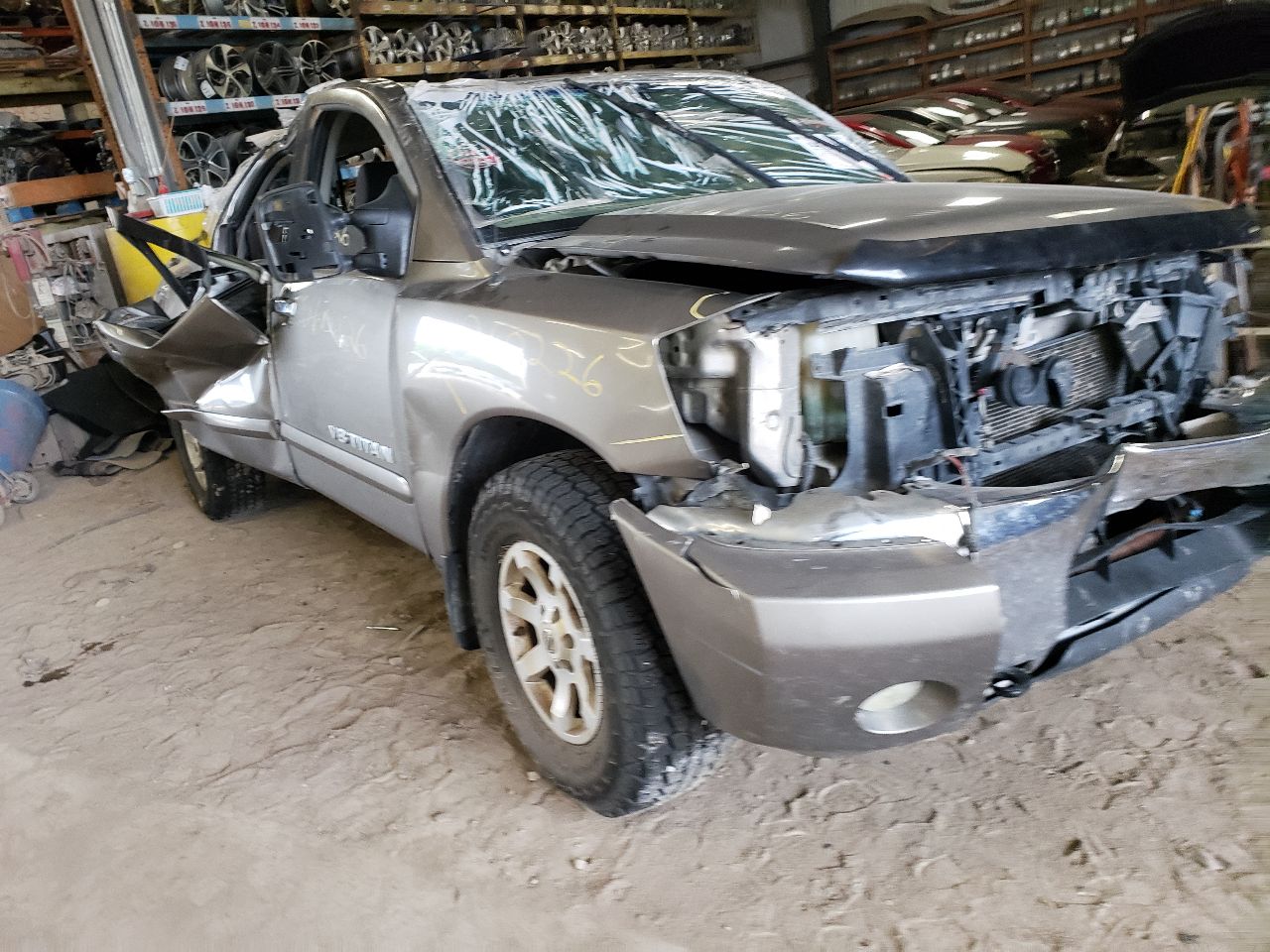 https://f005.backblazeb2.com/file/img-partshotlines-com/Inventory/EX534/Vehicle/46175_12.jpg