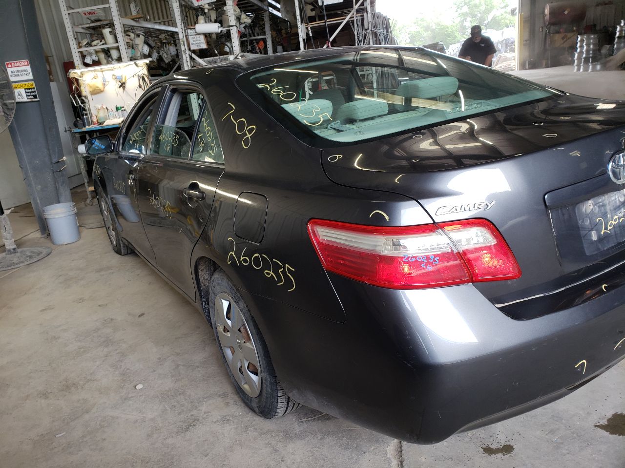 https://f005.backblazeb2.com/file/img-partshotlines-com/Inventory/EX534/Vehicle/46189_04.jpg