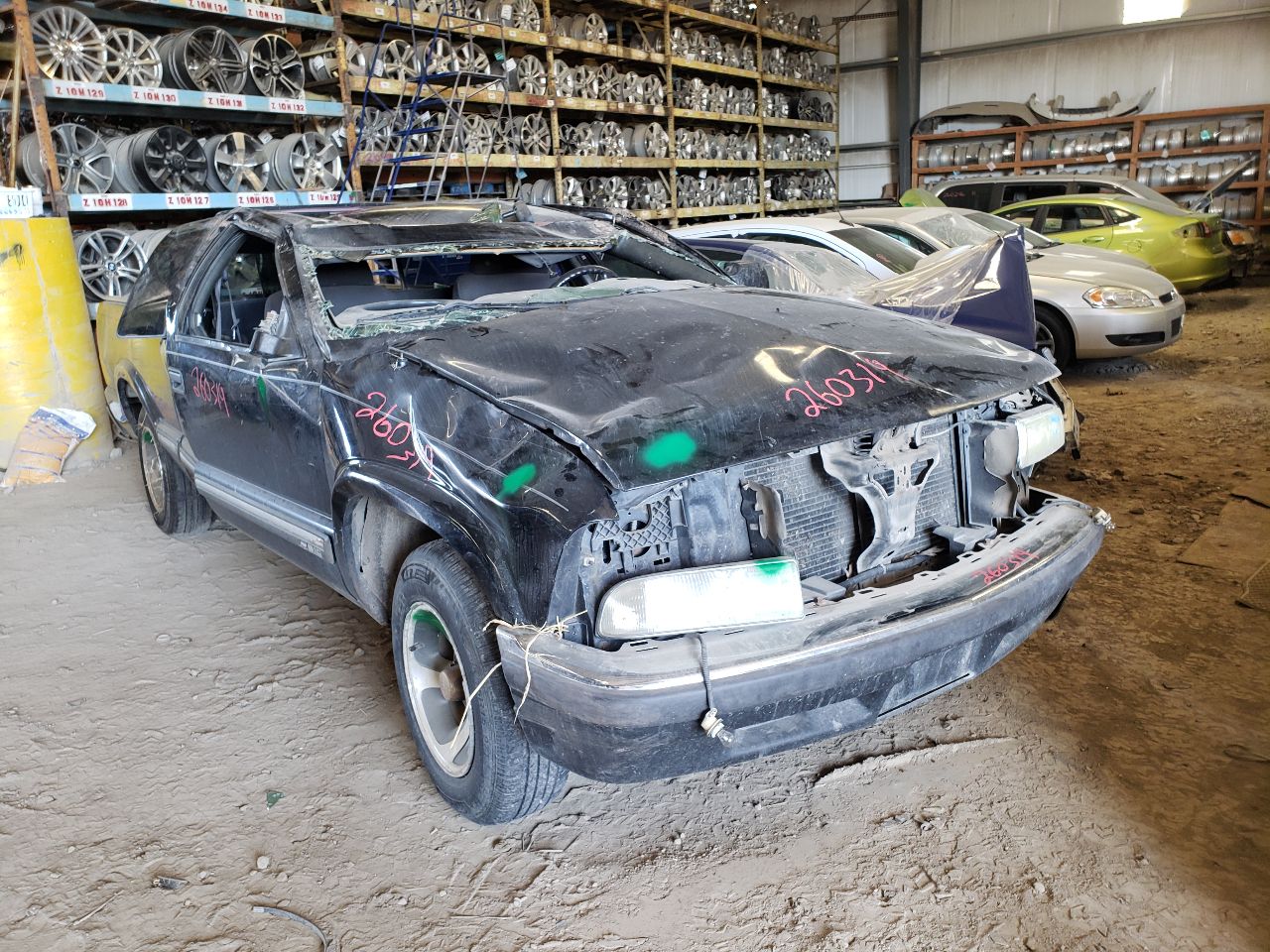 https://f005.backblazeb2.com/file/img-partshotlines-com/Inventory/EX534/Vehicle/46387_12.jpg